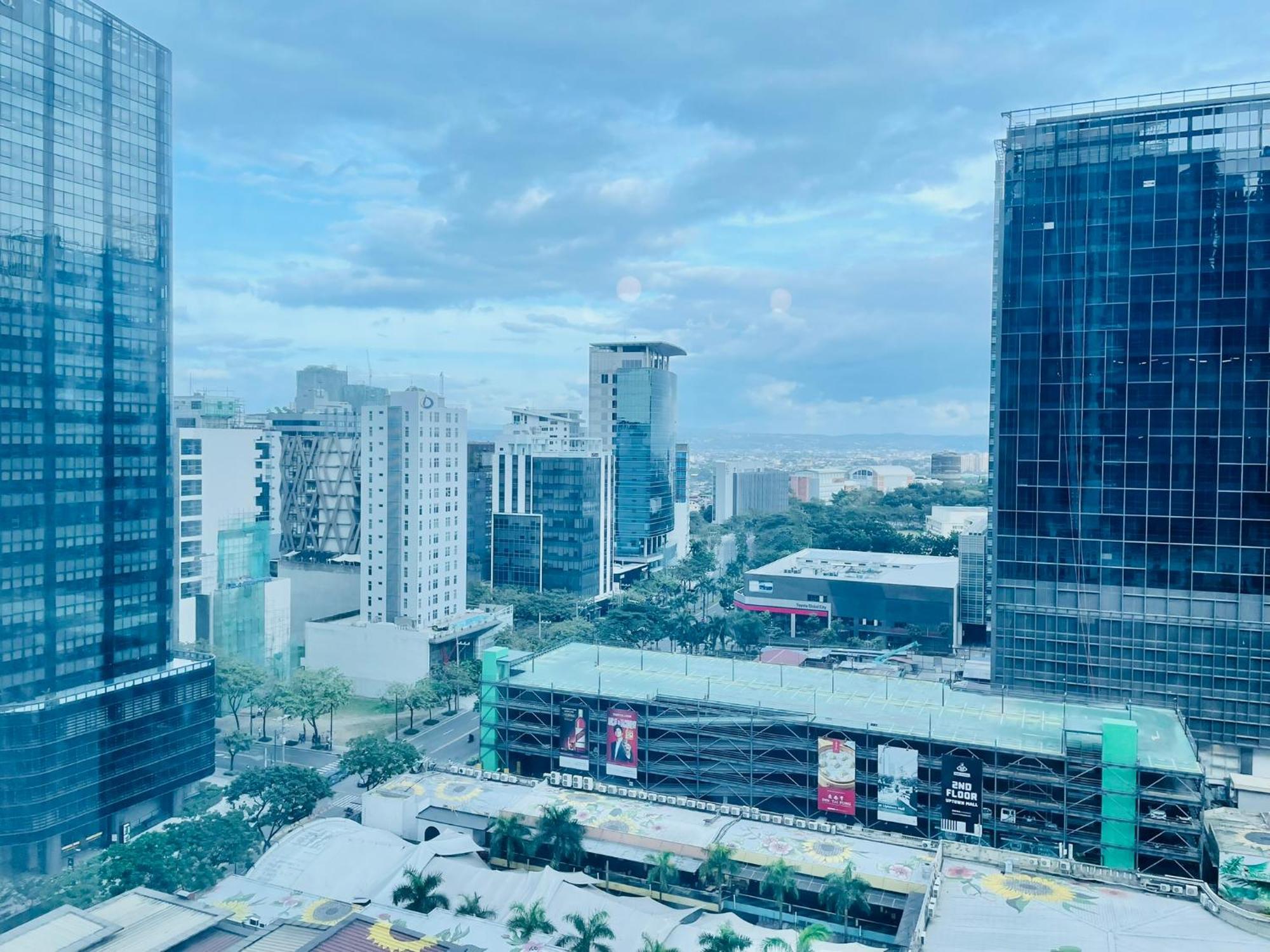 Uptown Parksuites Bgc Taguig Ngoại thất bức ảnh
