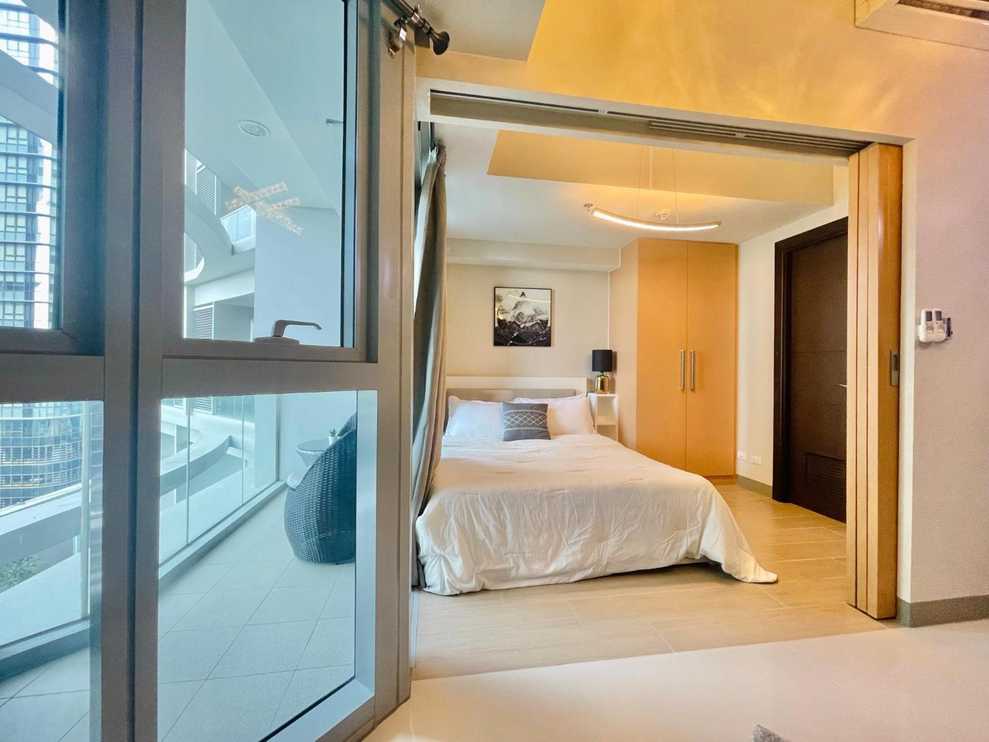 Uptown Parksuites Bgc Taguig Ngoại thất bức ảnh